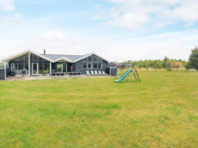 Seven-Bedroom Holiday home in Ålbæk, Ålbæk